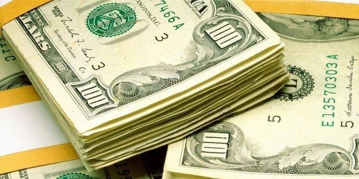 Dollar mühüm valyutalar qarşısında bahalaşıb