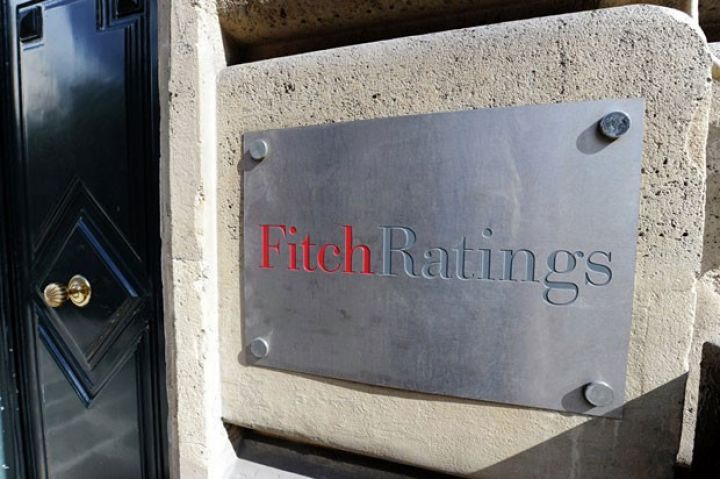 Fitch: Böhrandakı ölkələrin "dibi" görmələri üçün 2 il var