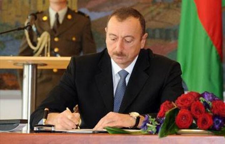 Prezident  məhkəmələrə hakimlər təyin etdi