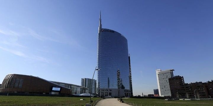 Azərbaycandakı bankın səhmdarı üçün "qara cümə" - TİCARƏT DAYANDIRILDI