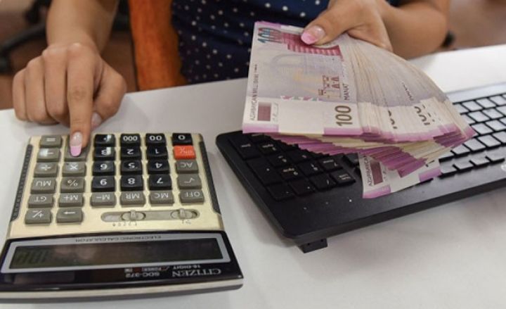 Notlara tələb təklifi 6 dəfə üstələyib