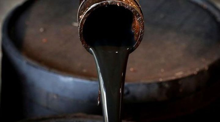 Qazaxıstan neft istehsalını artırıb