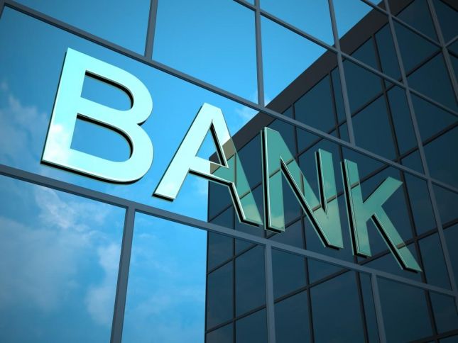 Azərbaycanda 21 bankın aktivləri artıb