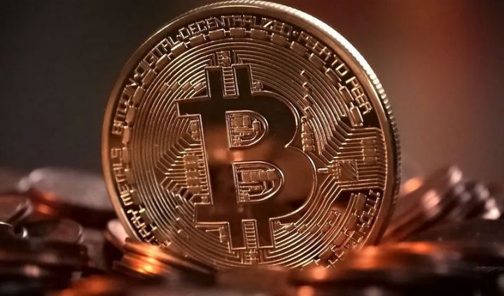 Bitcoin-in qiyməti 20 min dolları aşdı