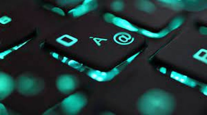 Hakerlər 600 milyon dollarlıq kriptovalyuta oğurlayıb - DETALLAR