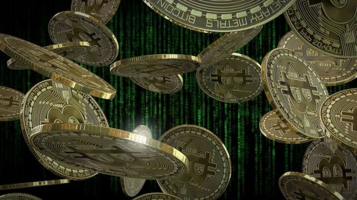 Bitcoin-in qiyməti yenidən 30 min dollardan aşağı düşdü