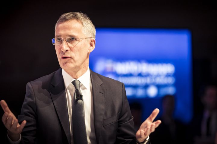 Stoltenberq: “Ərzaq qiymətlərinin artmasına səbəb müharibədir və nöqtə”