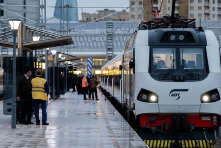 ADY-dən Sumqayıt-Pirşağı-Bakı qatarları ilə bağlı açıqlama