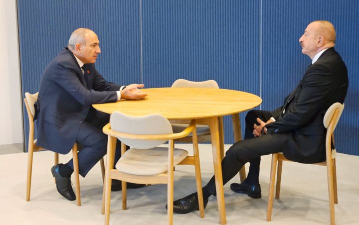 "Elektrik ötürücü xətlərin və qaz kəmərinin tikintisini müzakirə etmişik"