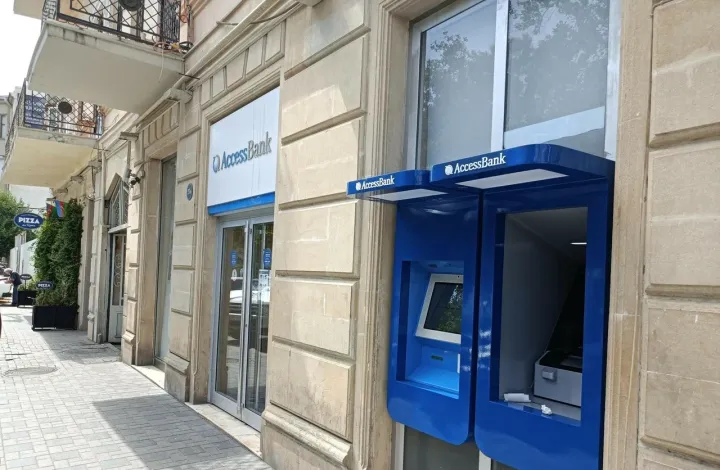 "AccessBank"ın kredit portfeli artıb