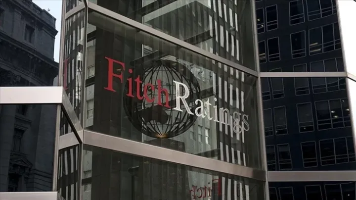 Fitch 2026-cı il üzrə qlobal iqtisadi artım proqnozunu yüksəldib