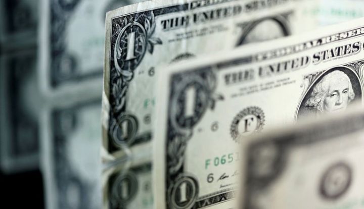 Dollar ilə bağlı kritik məlumat açıqlandı