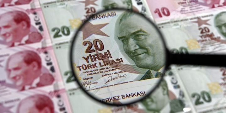 Türk Lirəsi viza qalmaqalı ilə ucuzlaşdı