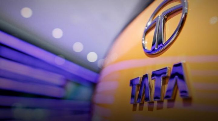 "Tata Motors" mənfəətini 13 dəfə artırıb  