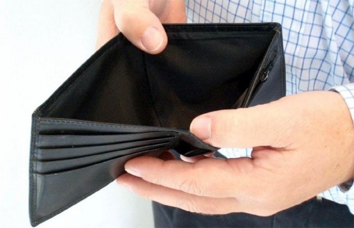 Ödəmə vaxtı keçmiş kreditlər İyunda cüzi azalıb