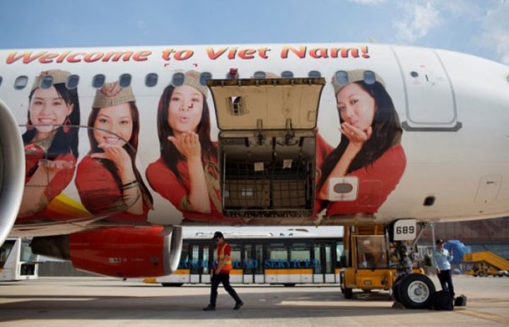 100 ədədlik təyyarə sifarişi - TRAMP TƏŞƏKKÜR ETDİ