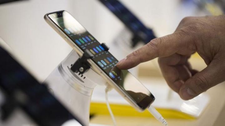 3 bankda İnternet bankçılıq, 5 bankda isə Mobil bankçılıq yoxdur