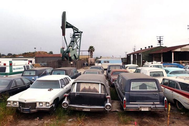 ABŞ-ın daha iki şirkəti neft hasilatını azaldır