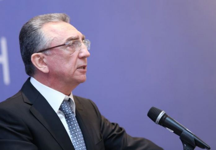 Eldar Əzizov müşavirə keçirdi
