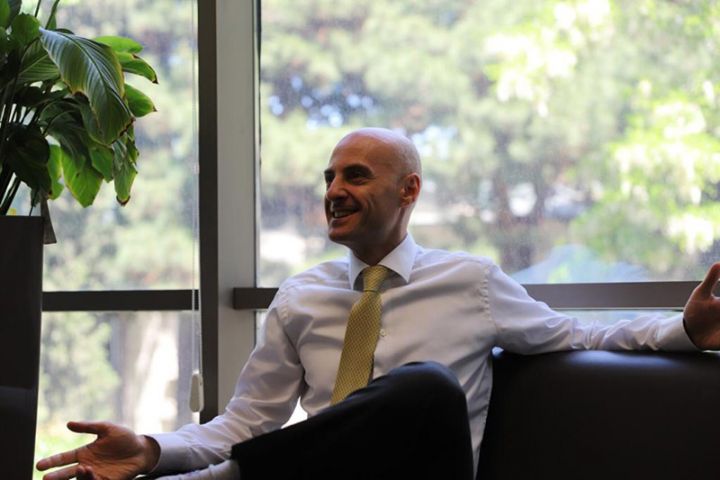 “Faizləri endirsək, müştərilər yenə pullarını bankdan götürməyə başlayacaq”