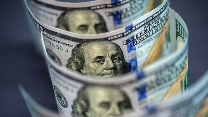 Dolların sabaha olan rəsmi məzənnəsi açıqlandı