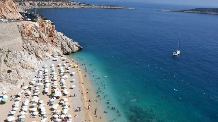 Türkiyənin turizm gəlirinin 2022-də 30 milyard dolları aşacağı gözlənilir