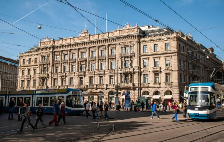 İsveçrənin ikinci ən böyük bankı Credit Suisse problemlə üzləşib