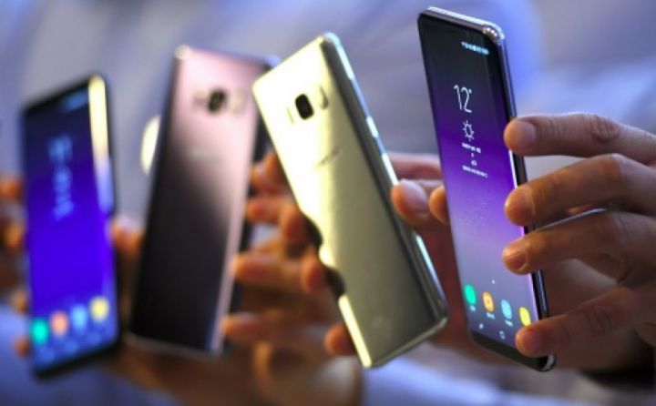 Smartfon bazarında son 8 ilin ən pis 3-cü rübü