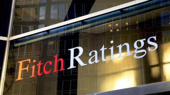 Fitch Türkiyənin reytinq proqnozunu yüksəldib