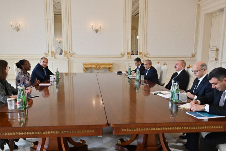 Əliyev Dünya Bankının regional direktorunu qəbul etdi