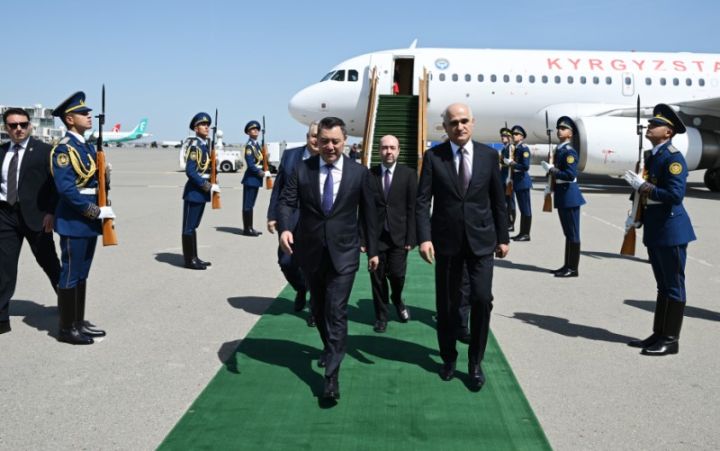 Qırğızıstan Prezidenti Azərbaycandadır