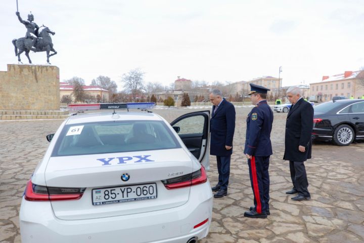 Naxçıvanda yol polisinə “BMW” avtomobiləri verildi