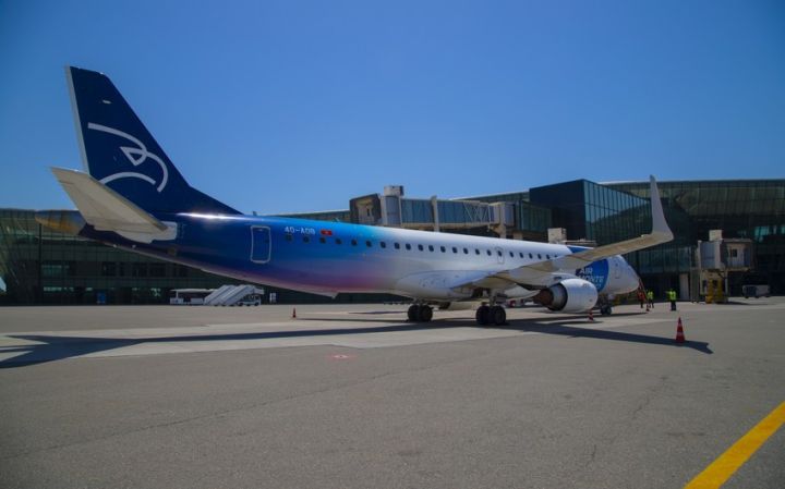 “Air Montenegro” aviaşirkəti Bakı hava limanına ilk reysini yerinə yetirib