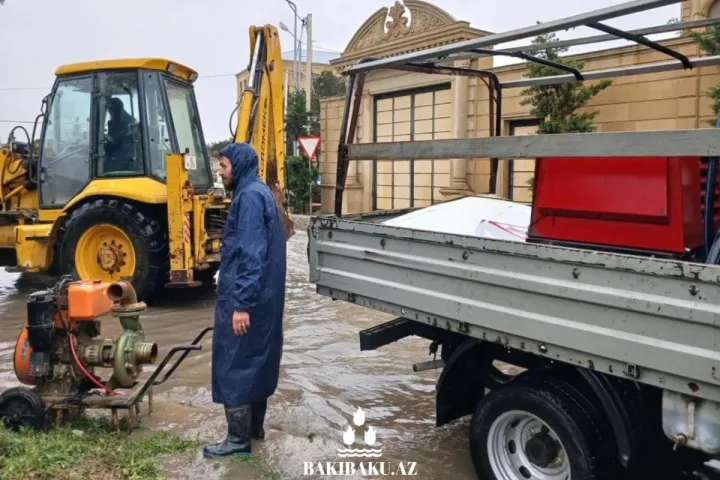 Bakıda yağışla bağlı bəzi sakinlər hotellərə yerləşdirilib